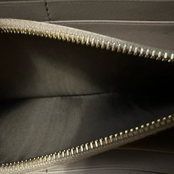 Miu Miu Quilted Leather Wallet - Picture 7 of 10